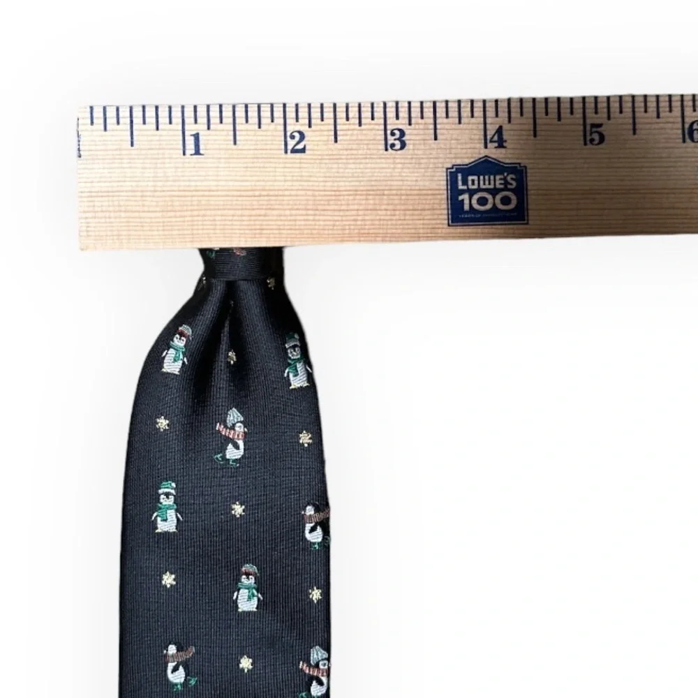 Chaps Christmas Penguin Clip on Tie